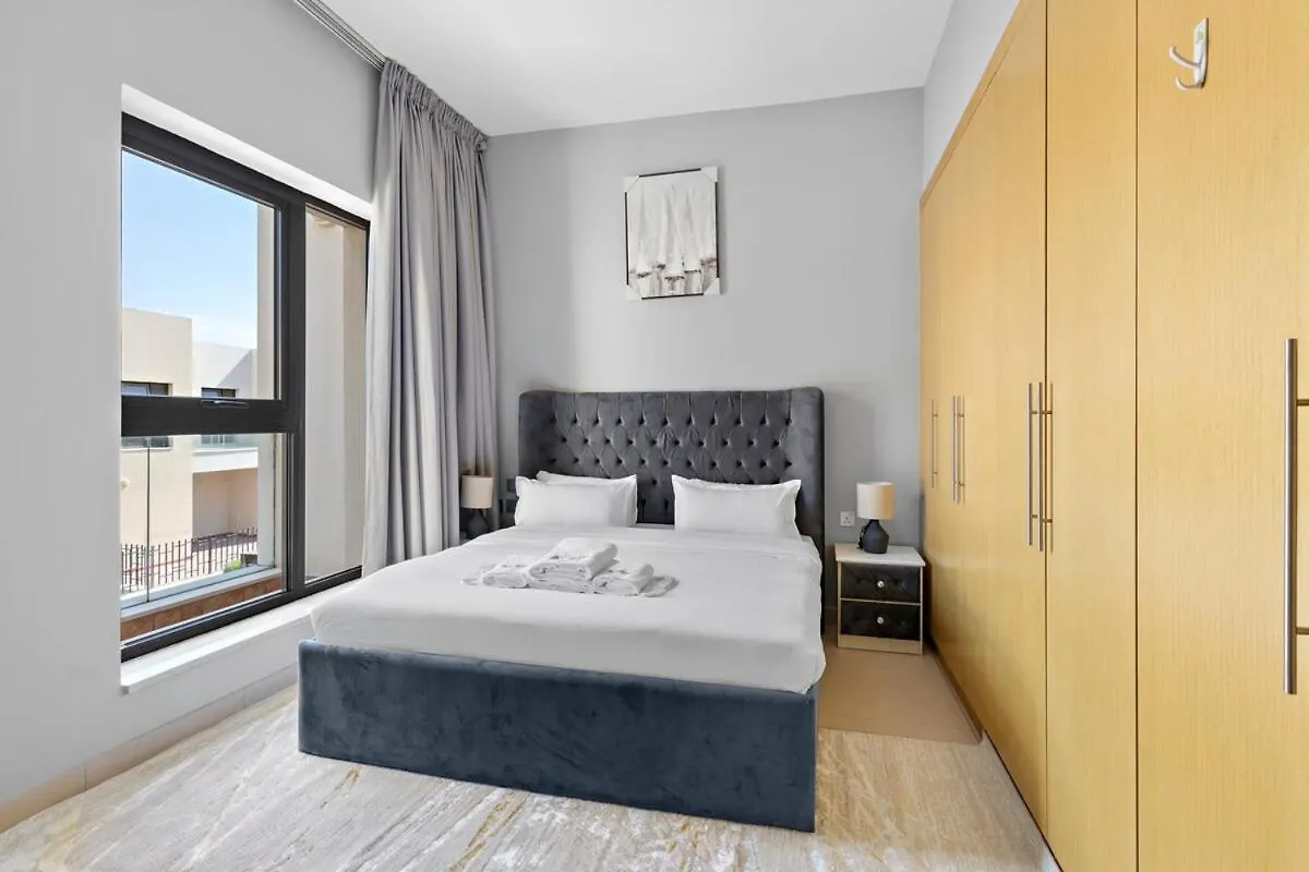Apartment Spacious & Modern 3Br With Maids Room Townhouse At Souk Warsan F Dubai