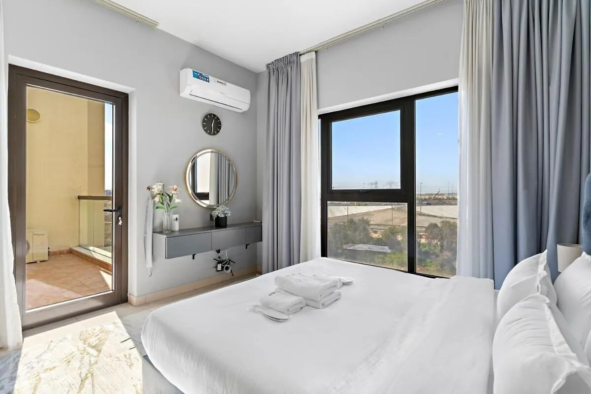 Appartamento Spacious & Modern 3Br With Maids Room Townhouse At Souk Warsan F Dubai